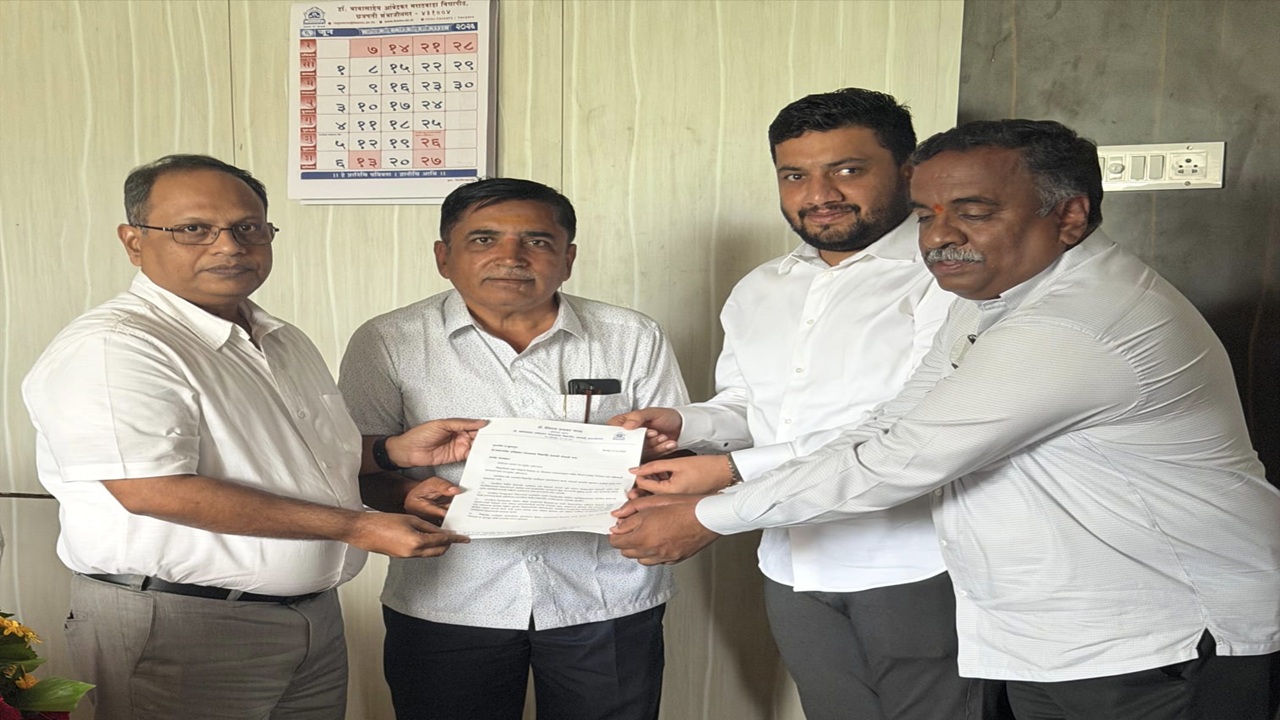 University News: धाराशिव विद्यापीठ उपकेंद्र सक्षम करण्याची मागणी; प्र-कुलगुरूंना निवेदन, ‘वन विंडो’ सेवेसह विविध सुविधांची मागणी