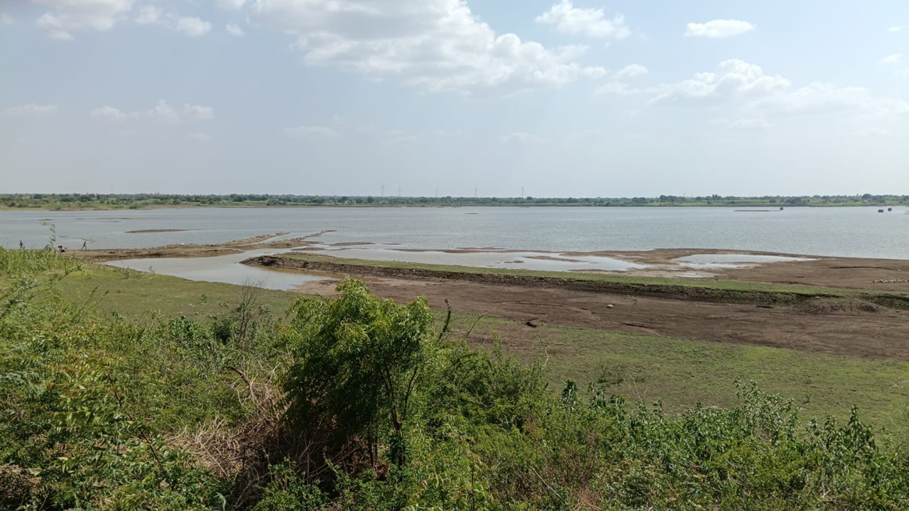 Dharashiv Water Crisis : धाराशिवची पाणीस्थिती चिंताजनक; २२७ पैकी २२२ प्रकल्पांमध्ये ५० टक्क्यांपेक्षा कमी पाणीसाठा