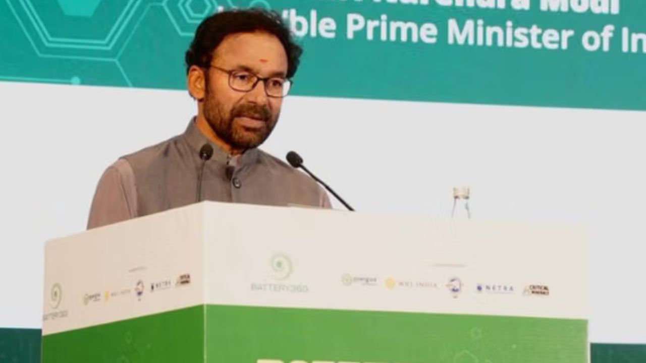 EV Battery Recycling: जुन्या ईव्ही बॅटऱ्या ठरणार ‘कमाईचे साधन’; केंद्र सरकारचा ₹1,500 कोटींचा मास्टर प्लॅन जाहीर