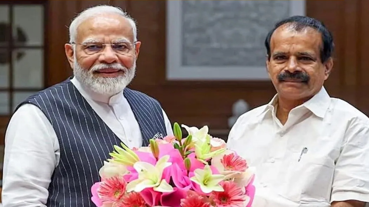 George Kurian Resignation : मोदी सरकारला धक्का! केंद्रीय मंत्री जॉर्ज कुरियन यांनी दिला राजीनामा, राष्ट्रपतींकडून तात्काळ मंजुरी