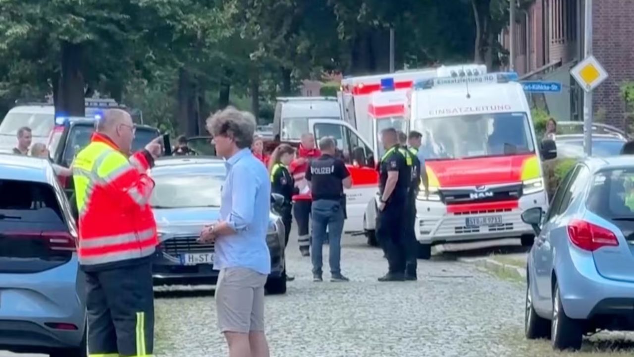 Germany Mass Shooting : जर्मनीत पुन्हा गोळीबाराचा थरार! स्टाड शहरात 6 जणांचा मृत्यू; परिसरात भीतीचं वातावरण