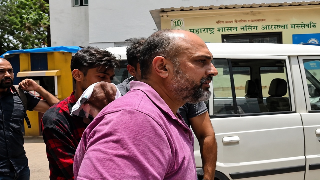 Mira Bhayandar मध्ये मोठी दहशतवादविरोधी कारवाई; फरार आरोपी हुजैफा दिल्ली स्पेशल सेलच्या जाळ्यात