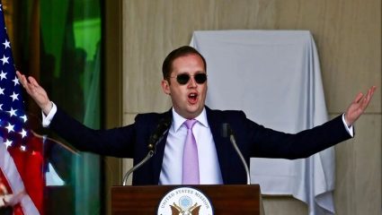 India-US Trade Deal : एका बाजूला टॅरिफची धमकी अन् दुसरीकडे भारतासोबत ट्रेड डील पक्की? अमेरिकन राजदूतांचे मोठा दावा
