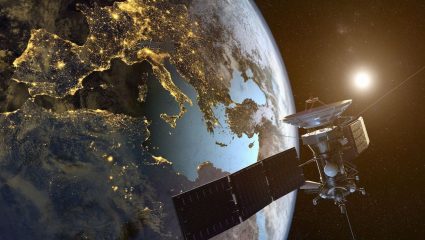 International Space Station : अंतराळातील एका सुवर्णयुगाचा अंत! वाचा 450 टनांचे ‘इंटरनॅशनल स्पेस स्टेशन’ का नष्ट करतंय NASA?