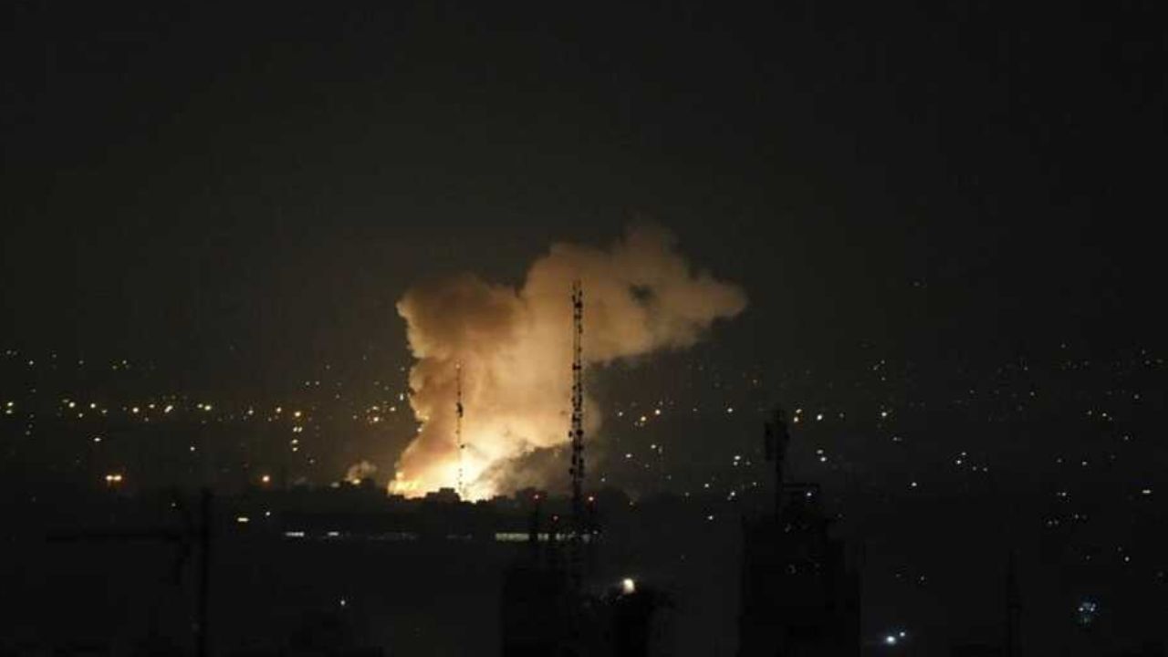 Israel Airstrike Iran : ट्रम्पही थांबवू शकले नाहीत! इस्रायलचा इराणवर पलटवार; तेहरानसह ४ शहरांत भीषण हल्ले