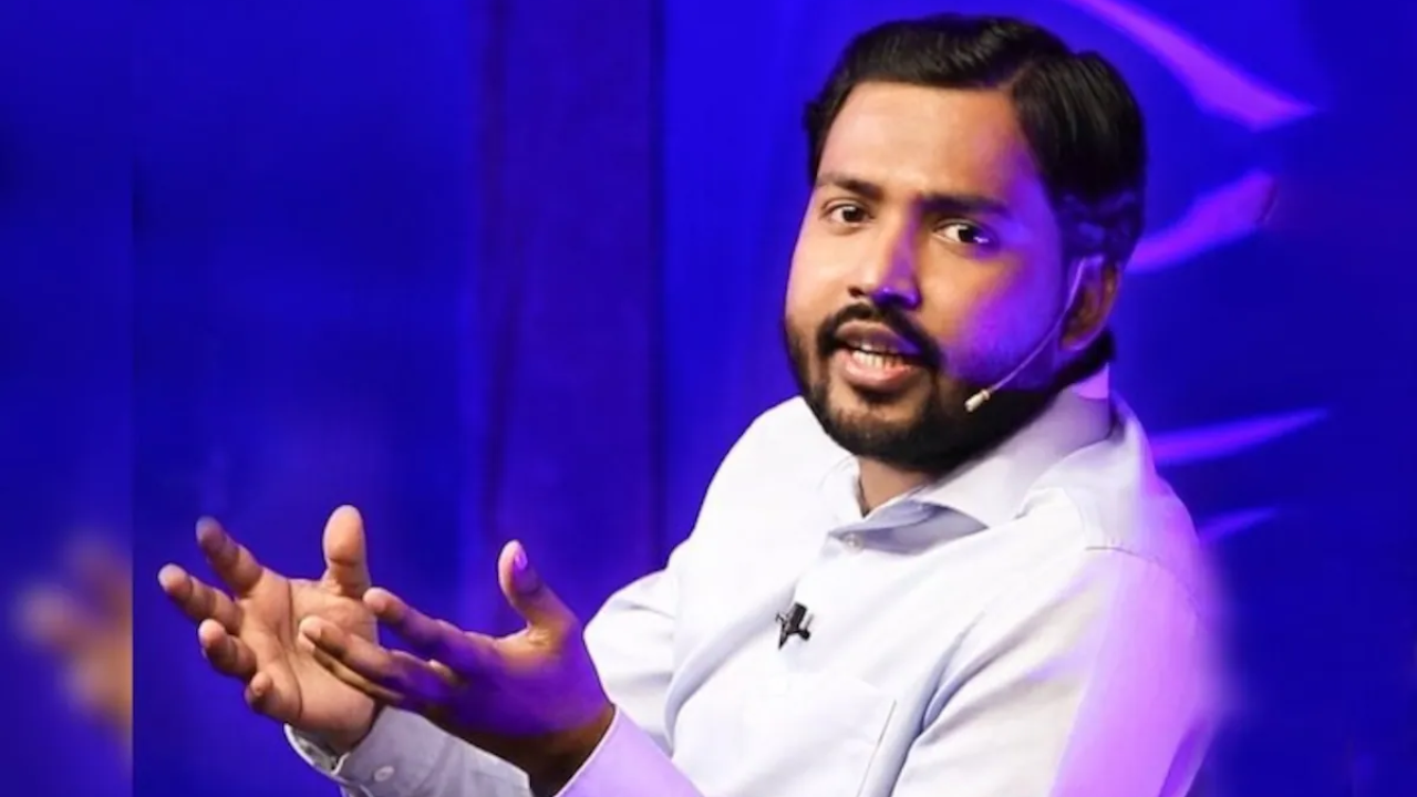 थेट 107 कोटींची ऑफर नाकारणारे Khan Sir! इतकी आहे Net Worth… कशी होते कमाई?
