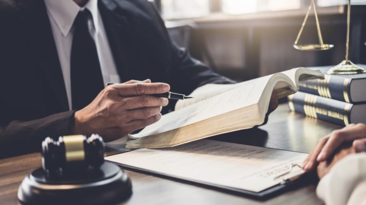 LLB CET Result 2026 : तीन वर्षीय लॉ CET चा निकाल जाहीर; ४ विद्यार्थ्यांनी १०० पर्सेंटाइल गुण मिळवत मारली बाजी