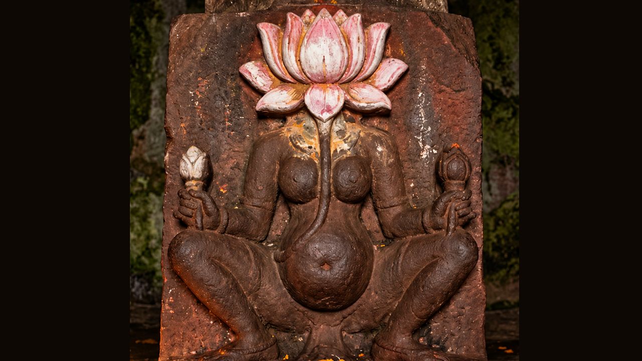 Lajja Gauri : चेहरा नाही, तरी होते देवीची पूजा; कोण आहे लज्जा गौरी? जाणून घ्या इतिहास आणि महत्त्व