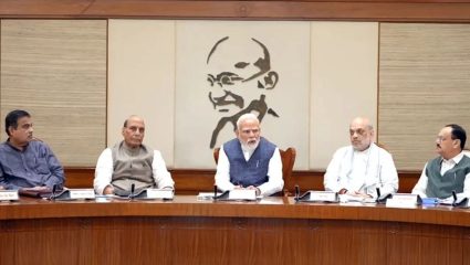 PM Narendra Modi: भाजप संघटना आणि मंत्रिमंडळात अनपेक्षित बदल होणार; अमित शाह, जे.पी. नड्डांच्या उपस्थितीत ‘हायप्रोफाईल’ बैठक