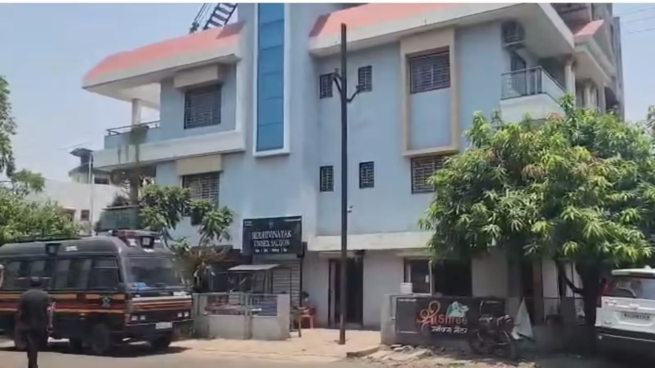 Abhijit Dipke CJP Protest: दिल्लीत तरुणांचा जनसागर; संभाजीनगरमध्ये अभिजीत दिपकेंच्या घराबाहेर मोठा पोलीस बंदोबस्त!