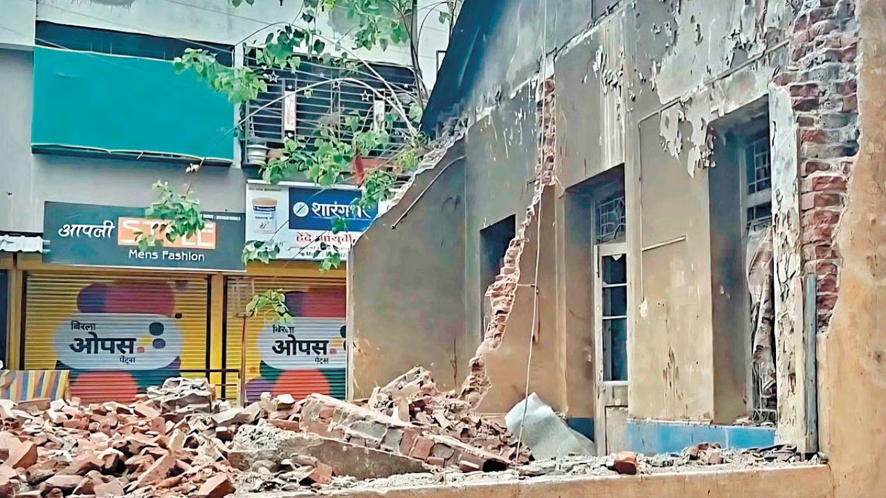 Satara News: सातारा शहरातील ३८५ इमारती धोकादायक; ६ अतिधोकादायक इमारती पाडण्याच्या नोटिसा