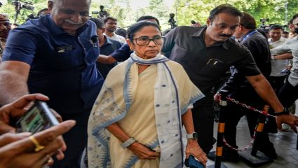 West Bengal Politics : राज्यसभेत ममता बॅनर्जींना मोठा धक्का? तिसऱ्या राजीनाम्यानंतर TMC ची संख्या १० वर