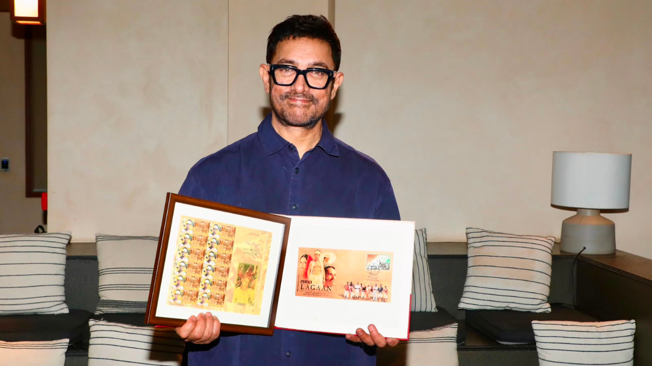 Aamir Khan Lagaan: ऑस्करपर्यंत मजल मारणाऱ्या ‘लगान’च्या शिरपेचात आणखी एक मानाचा तुरा; टपाल विभागाकडून गौरव