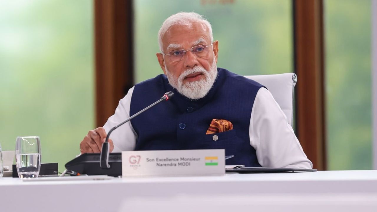 G7 Summit मध्ये PM Modi यांची मोठी गर्जना; व्यापार अन् तंत्रज्ञानाच्या गैरवापरावर बोट ठेवत जगाला दिला ‘मानवता प्रथम’चा महामंत्र