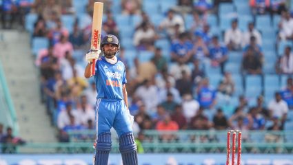 IND Vs AFG Live: याला म्हणतात पिसं काढणं! Shubhman Gill चे तुफानी दीडशतक; भारत ४०० पार जाणार?