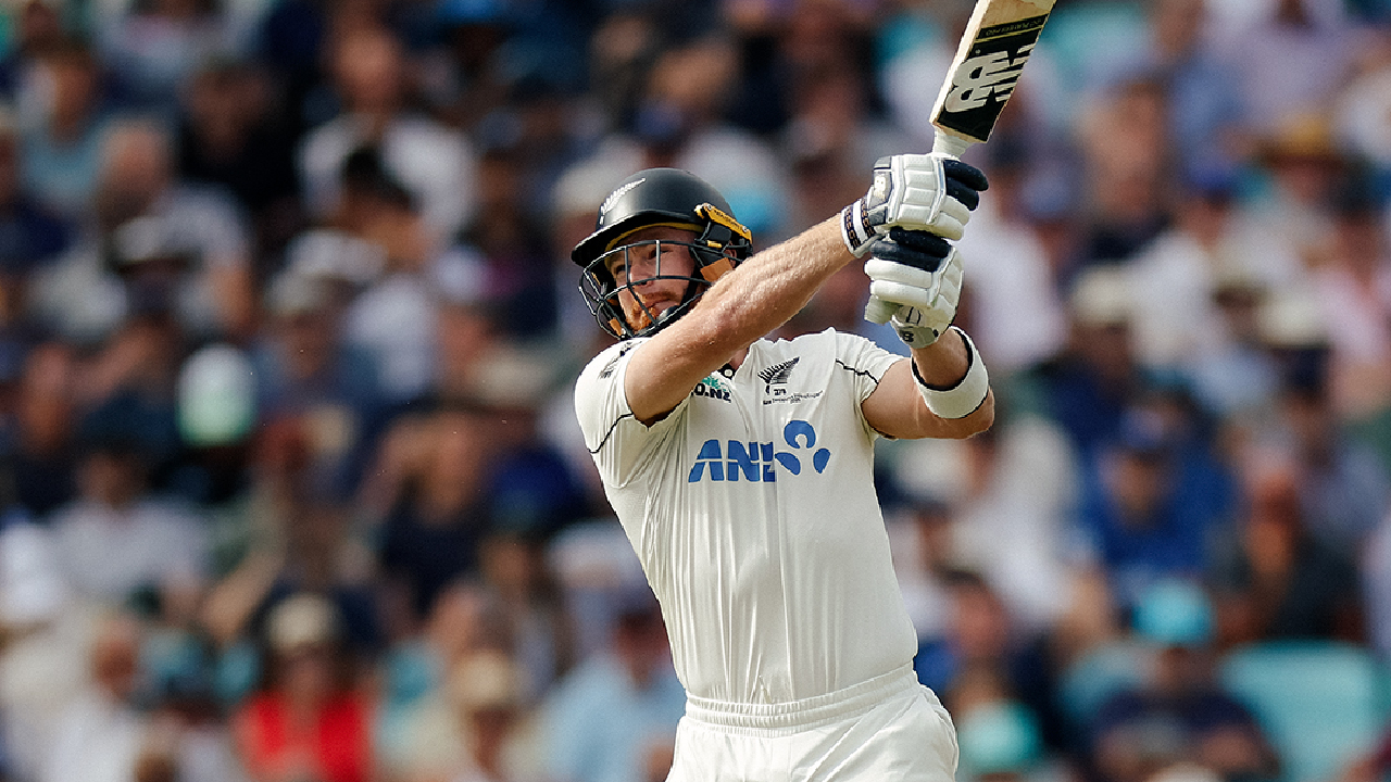 ENG Vs NZ: न्यूझीलंडच्या ‘फाडू’ फील्डरने फोडला घाम! Glenn Phillips ने इंग्लंडविरुद्ध ठोकलं पहिलं कसोटी शतक