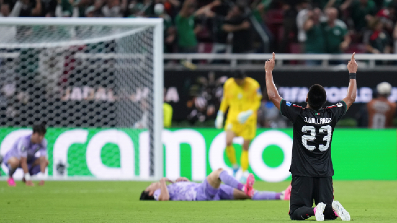 FIFA 2026: गोलकीपर अन् डीफेंडरची टक्कर अन्…! Mexico ठरला नॉकआउट करणारा पहिला संघ