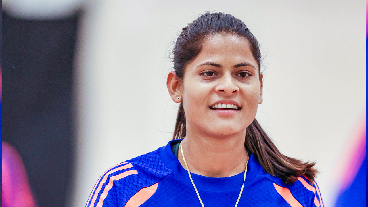 The Making Of A Cricketer: नशिबाशी दोन हात करत Radha नं लिहिलं यशाचं शिखर; वाचून अंगावर येईल काटा