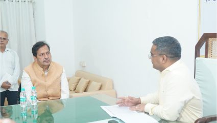 ‘बीएलओ मशिदींमध्ये जाऊन एका विशिष्ट समाजातील…’; Mangal Prabhat Loadha यांची तक्रार
