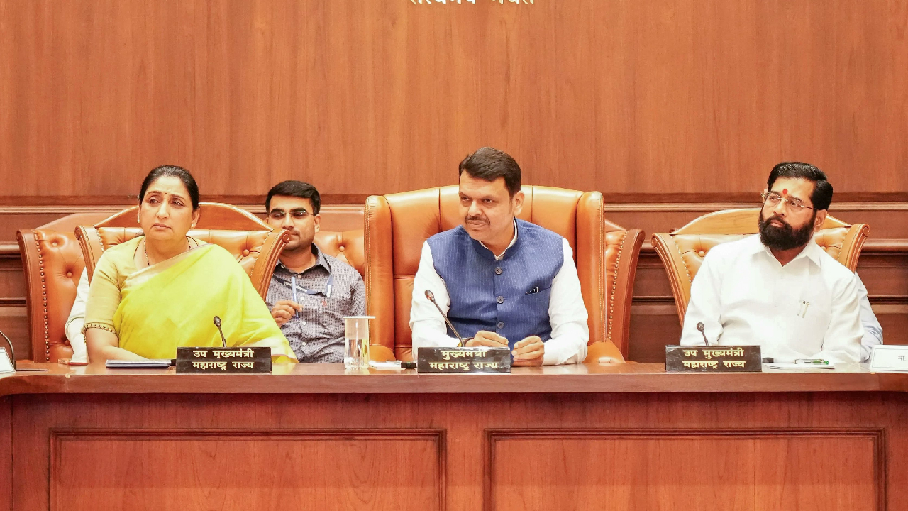 पंढरपूरचा कायापालट होणार! विठ्ठल मंदिर परिसरासाठी तब्बल ३,९९३ कोटींचा मेगा प्लॅन; फडणवीसांची मोठी घोषणा