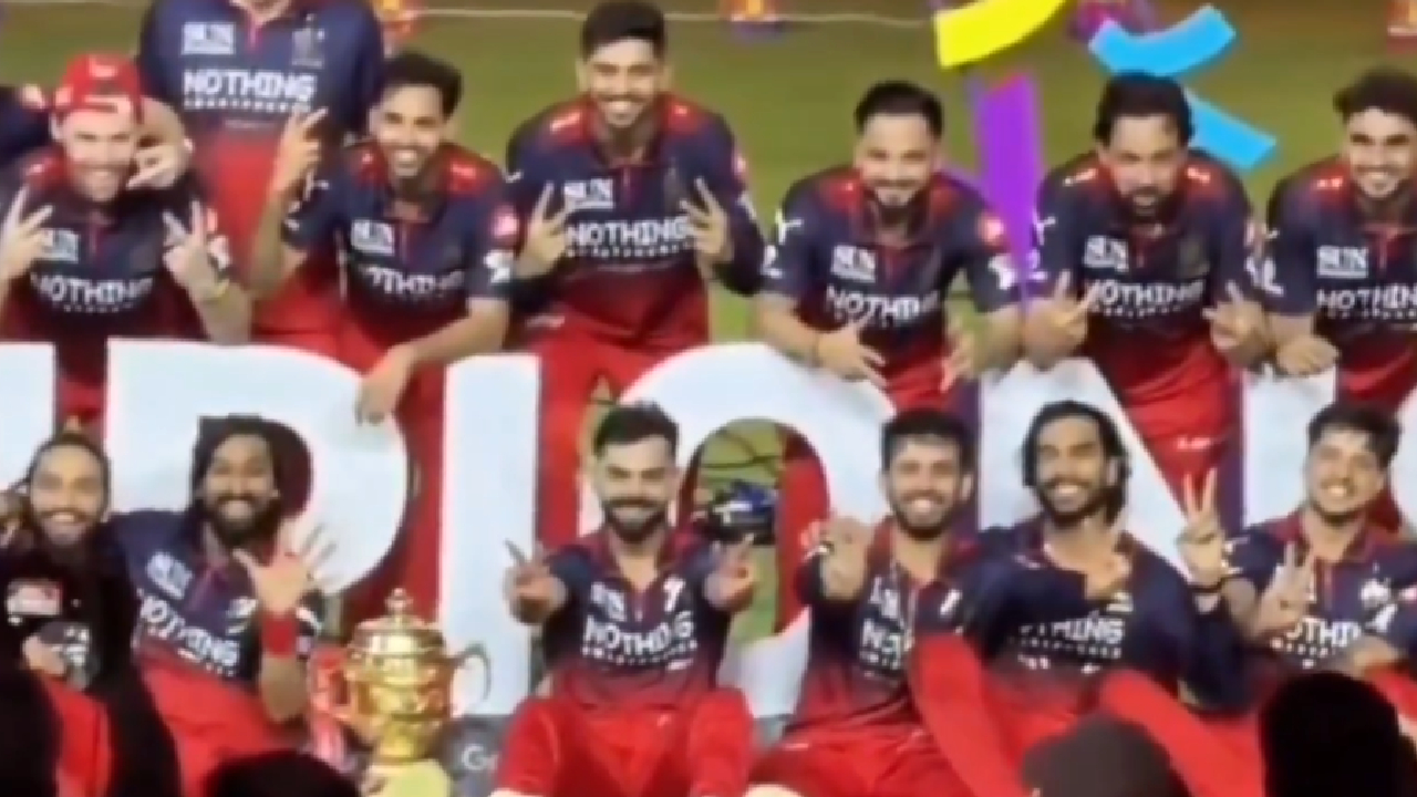 RCB च्या जल्लोषादरम्यान कृणालने थेट 2 ऐवजी दाखवली…; ‘त्या’ कृतीवर चिडला  Virat Kohli, पहा Video