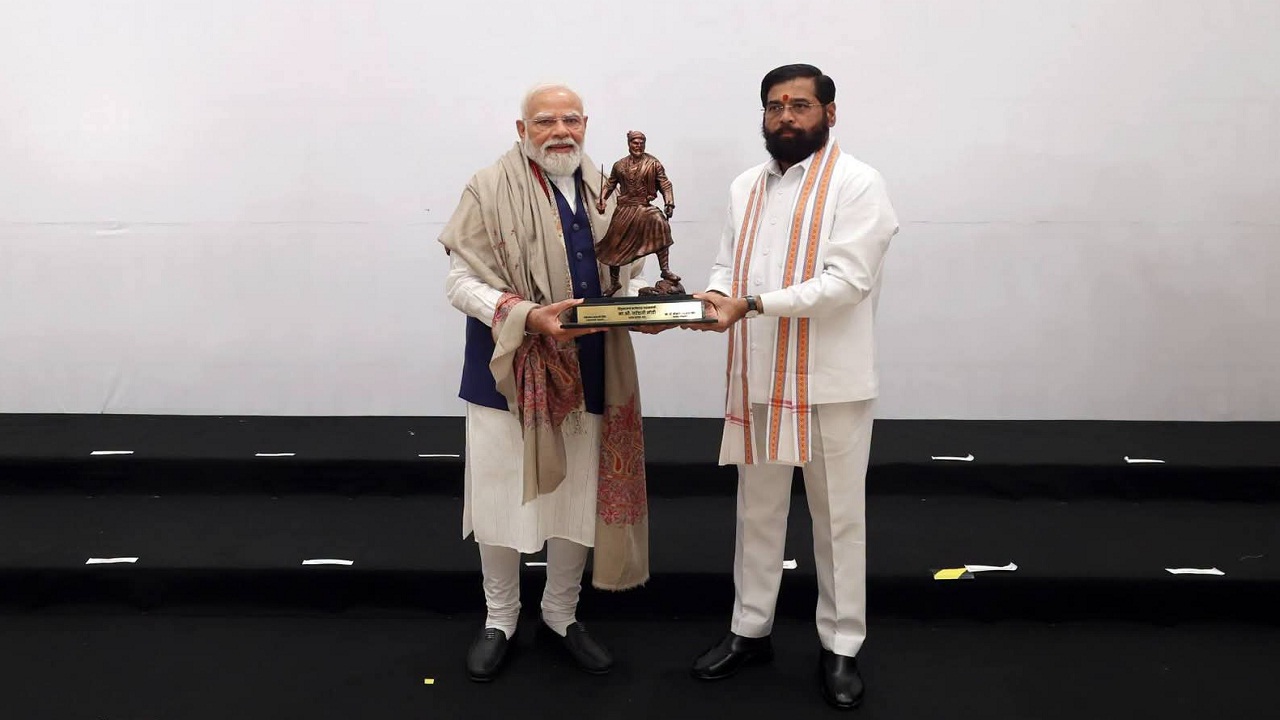 एनडीए बैठकीत एकनाथ शिंदे यांचे वाढते महत्त्व अधोरेखित; मोदींच्या अभिनंदनाचा ठराव मांडण्याची मिळाली संधी