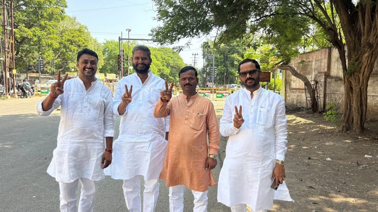 Solapur News : भाजपच्या प्रतिष्ठेची परीक्षा, पवार गटाच्या अस्तित्वाची लढाई; मतदारांच्या ‘पहिल्या पसंती’वर साऱ्यांच्या नजरा