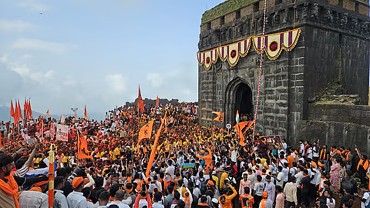 Raigad Fort : रायगडावर रंगणार ३५३ वा शिवराज्याभिषेक दिन सोहळा, ४० समित्यांमार्फत जय्यत नियोजन, जाणून घ्या संपूर्ण वेळापत्रक