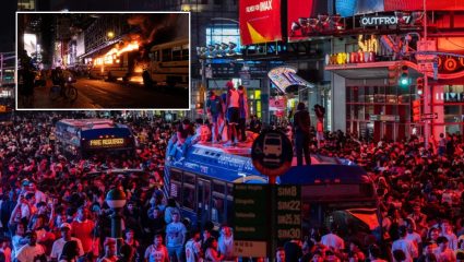 Times Square Firing: पर्यटकांची पळापळ अन् किंकाळ्या! टाईम्स स्क्वेअर गोळीबाराने हादरली अमेरिका; थरारक VIDEO आला समोर