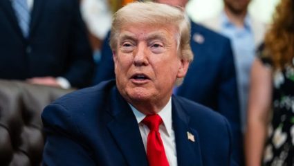 Iran-US War : ‘…तर आम्ही चर्चा, बैठका रद्द करू’; डोनाल्ड ट्रम्प यांनी पुन्हा दिली इराणला धमकी