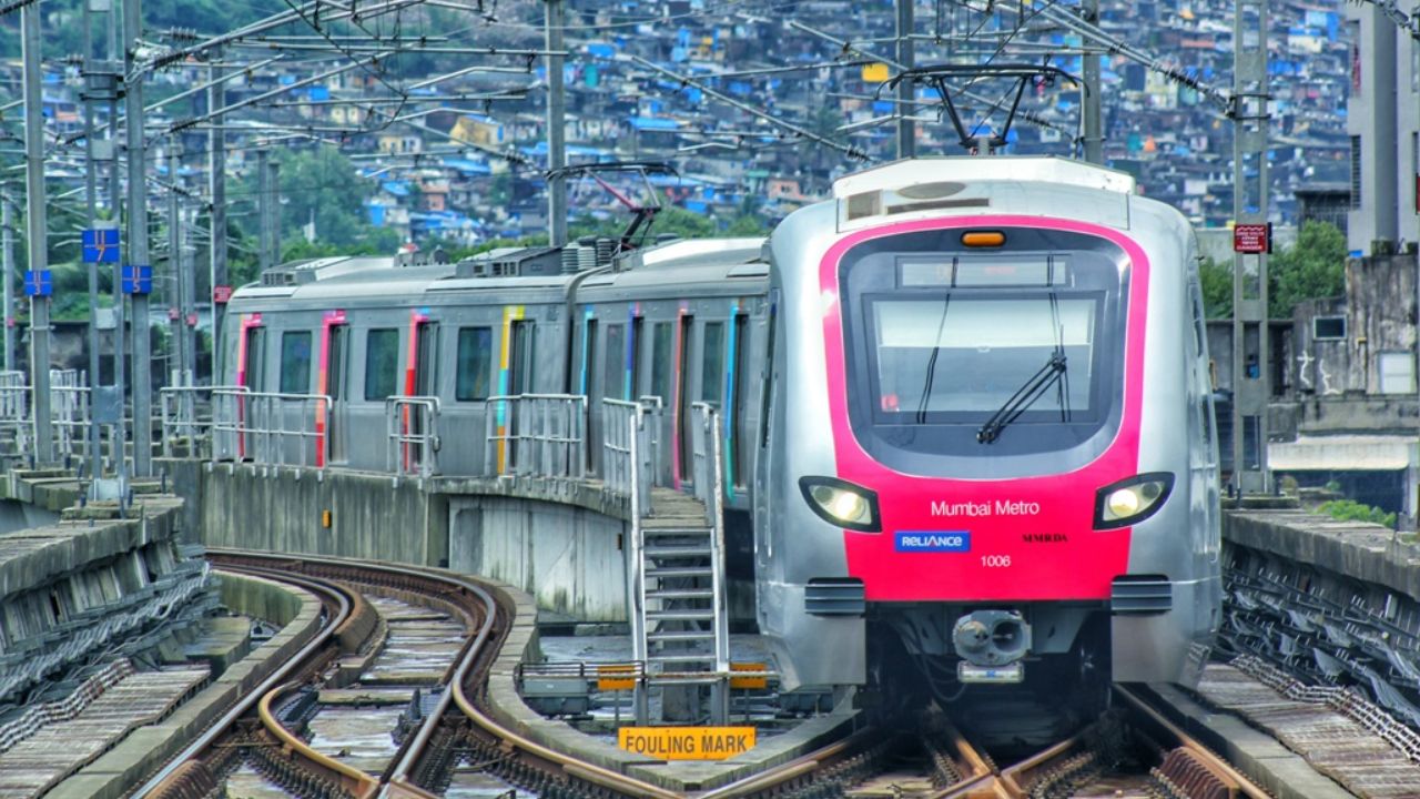 मान्सूनसाठी मुंबई मेट्रो प्रशासन सज्ज! सर्व मार्गांवर अतिरिक्त मेट्रो गाड्यांची व्यवस्था; उत्तम सेवा पुरवण्यासाठी व्यापक तयारी