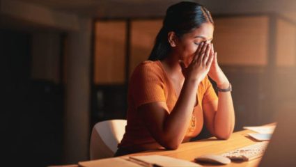 Menstrual Migraine म्हणजे काय? मासिक पाळीतील वेदना आणि असह्य डोकेदुखीपासून सुटका मिळवण्यासाठी करा ‘हे’ उपाय