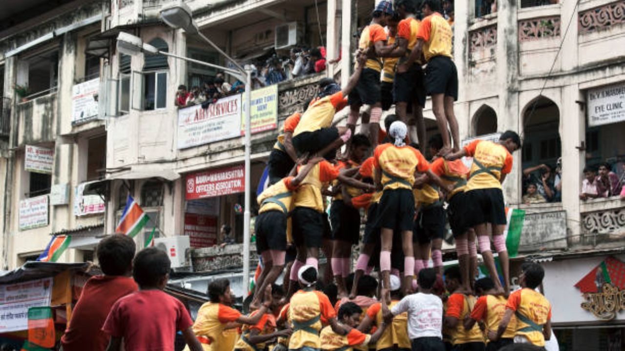 Mumbai News: आता सरावातही गोविंदांना मिळणार विमाकवच! ७५ दिवसांसाठी १० लाखांचे संरक्षण; राज्य दहीहंडी गोविंदा असोसिएशनचा पुढाकार