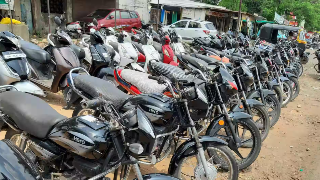 पुण्याचे ‘नाना पेठ’ टू-व्हीलर मार्केट; ऑटोमोबाईल शौकिनांसाठी सेकेंड हॅंड गाड्यांचा सर्वात मोठा हब