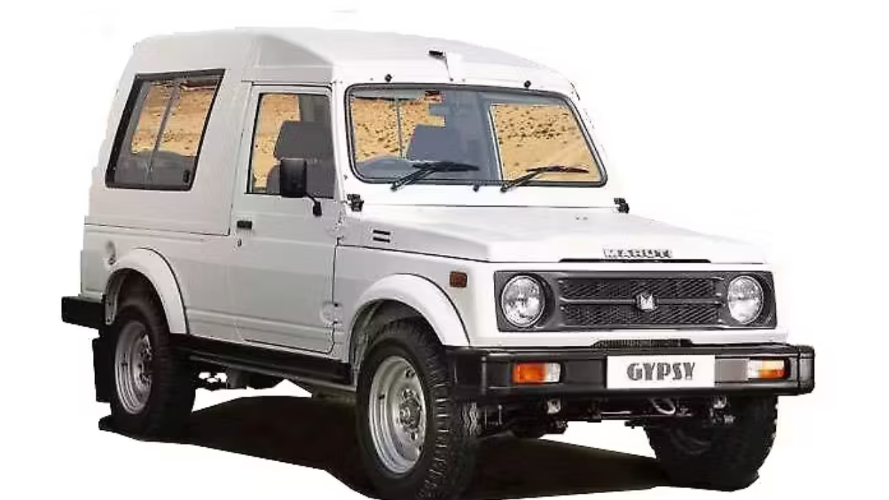 मारुती जिप्सी (Maruti Gypsy) मारुती जिप्सी ही भारताची पहिली खऱ्या अर्थाने लोकप्रिय ठरलेली ऑफ-रोड ४x४ गाडी आहे. तिच्या मजबूत बांधणीमुळे आणि कठीण रस्त्यांवर धावण्याच्या क्षमतेमुळे भारतीय लष्कर, पोलीस दल आणि ऑफ-रोडिंग शौकिनांची ती पहिली पसंती बनली. दुर्गम भागातही उत्तम कामगिरी बजावणाऱ्या या गाडीने एक वेगळाच चाहता वर्ग निर्माण केला.