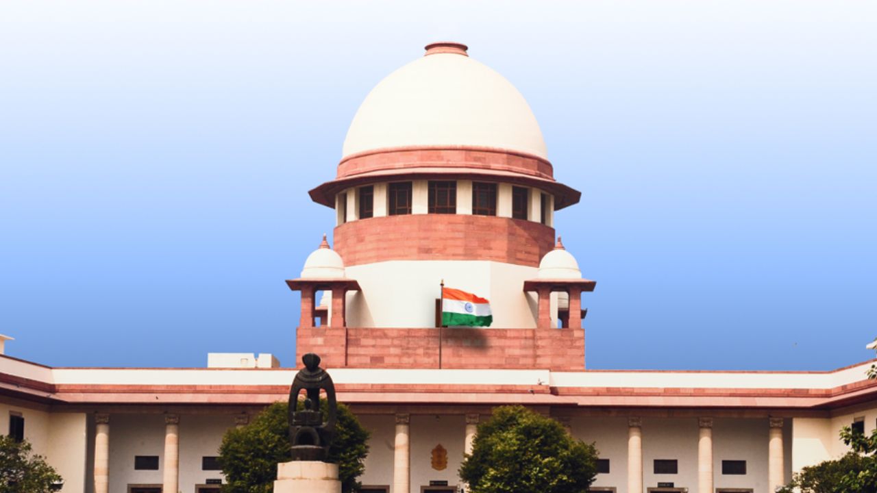 देहविक्री करणाऱ्या महिलांबाबत सर्वोच्च न्यायालयाचा ऐतिहासिक निर्णय; ‘त्या’ ७० वर्षे जुन्या कायद्याची केली मोठी व्याख्या