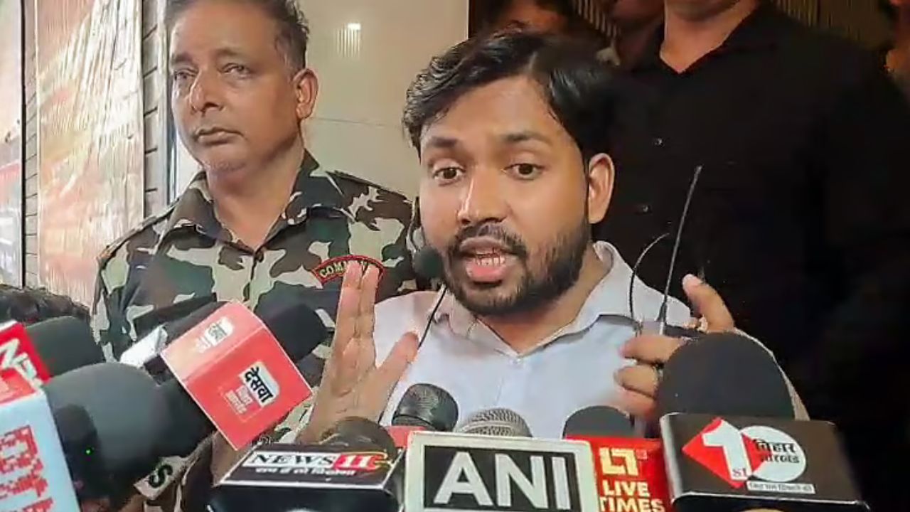 Khan Sir News: खान सर जाणार तुरुंगात? गोळीबार प्रकरणी आर्म्स ॲक्ट अंतर्गत गुन्हा दाखल; पाटणा पोलीस कधीही करू शकतात अटक