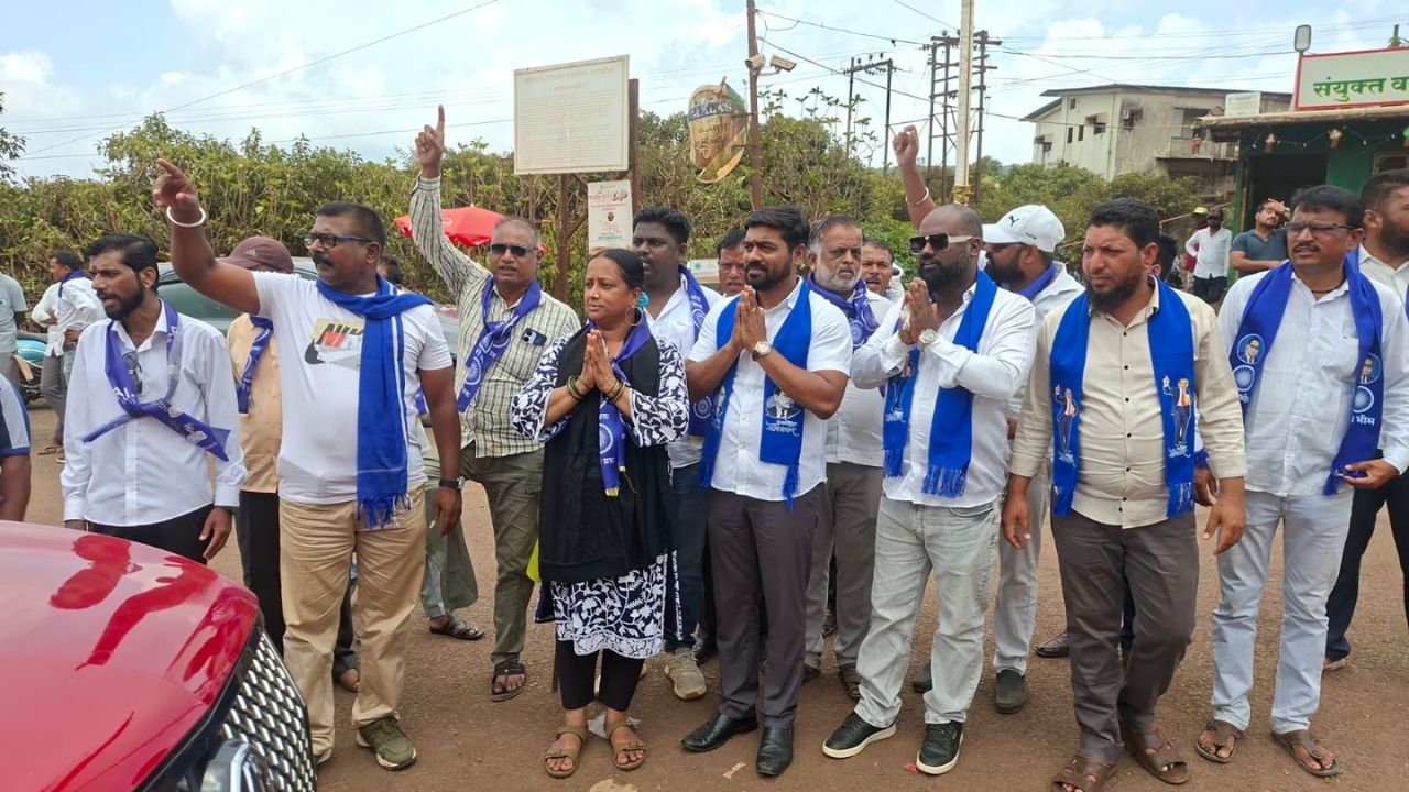 RPI Mahabaleshwar Protest: रिपाईच्या ‘नमस्कार’ आंदोलनाचा महाबळेश्वर नगरपालिकेला दणका! ३ तास टोलनाका बंद, लाखोंचा बसला फटका