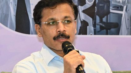 Tukaram Mundhe: ‘लोक खातात म्हणून गुटखा विकतात’; तुकाराम मुंढेंच्या ‘मकोका’ कारवाईवर मंत्र्यांचं अजब विधान