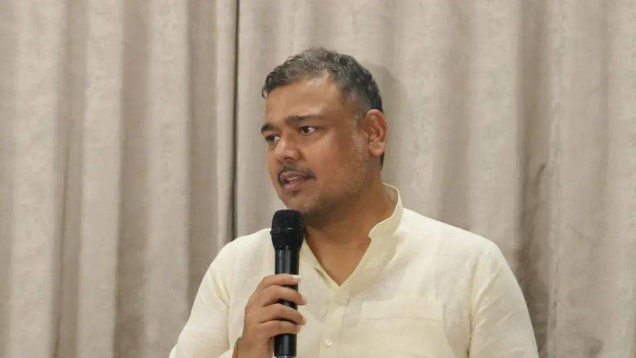 वेदांत बंडगर हत्येतील सत्य बाहेर आलेच पाहिजे; अल्पवयीनावर गुन्ह्याची जबाबदारी टाकण्याचा डाव? : खासदार विशाल पाटील
