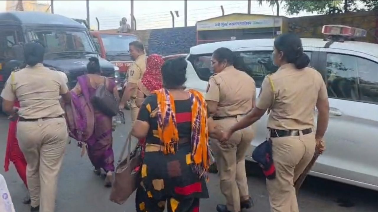 APMC Police Action : एपीएमसी पोलिसांची धडक कारवाई; वेश्याव्यवसायाविरोधात मोहीम, अतिक्रमणावरही संयुक्त कारवाई