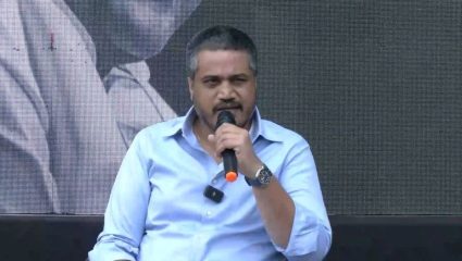 NEET पेपर लीक झाला तर फेरपरिक्षा, मग खासदारांच्या फुटीनंतर…? रोहित पवारांचा सरकारला बोचरा सवाल