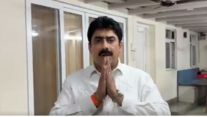 Sanjay Dina Patil: पत्रकारांना धमकावणारे खासदार संजय दिना पाटील यांचा माफीनामा! अखेर व्हिडिओ जारी करत स्पष्ट केली बाजू; म्हणाले…