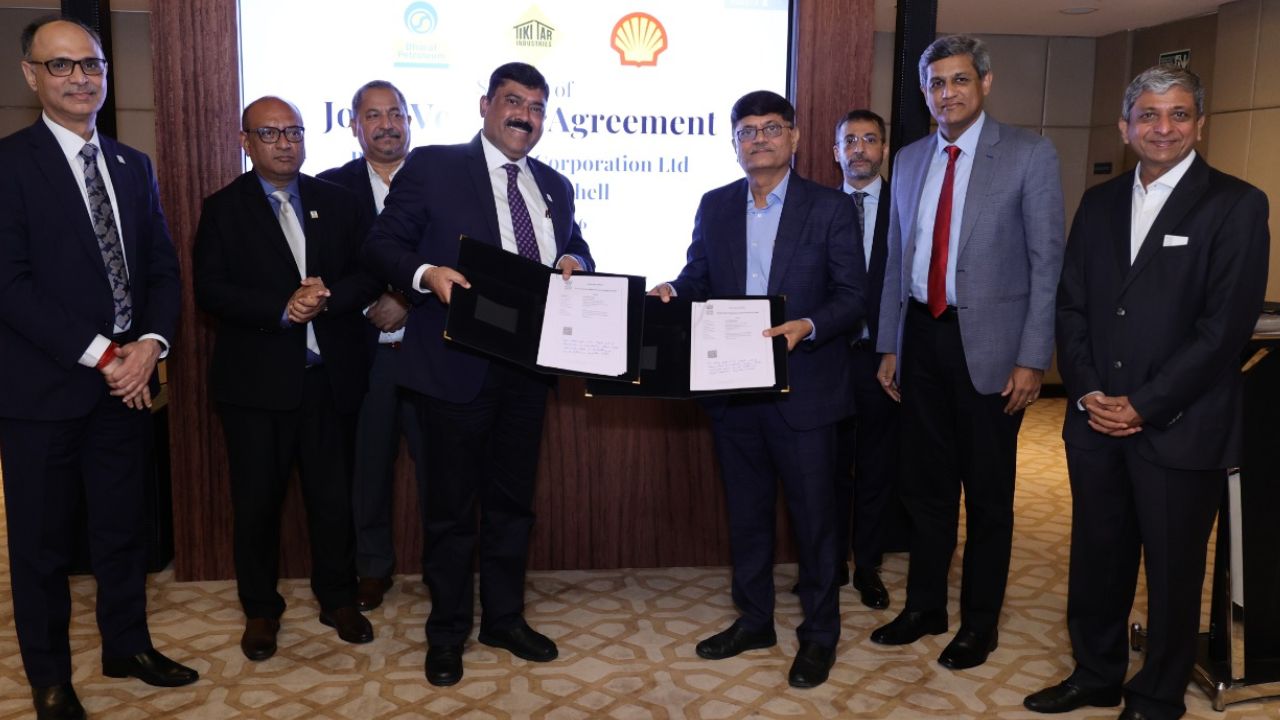 BPCL Mega Deal: बीपीसीएलचा मोठा निर्णय; रस्ते बांधणीच्या आधुनिक डांबर निर्मितीसाठी शेल आणि टिकी टारसह भागीदारी