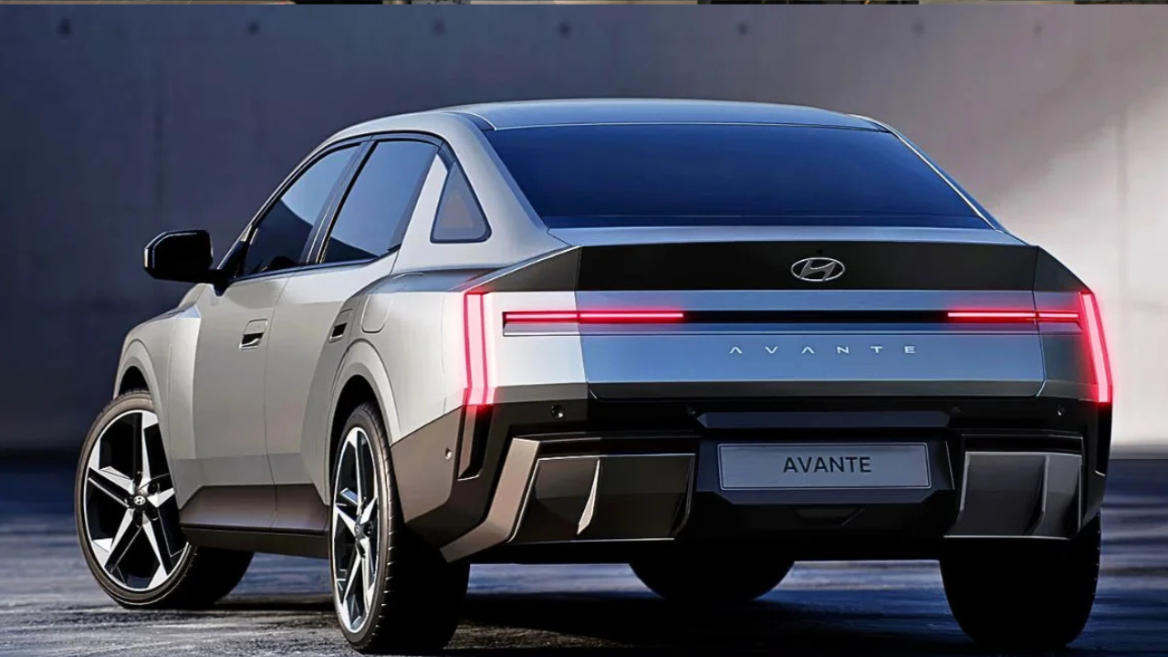 नव्या हायब्रिड सिस्टीमसह आणि हाय-टेक फीचर्ससह 2027 Hyundai Elantra चे अनावरण!
