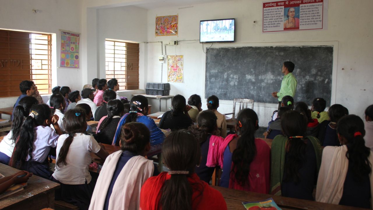 Education News: ग्रामीण शाळांना मोठा दिलासा! ९ वी-१० वीच्या २० विद्यार्थ्यांसाठी ३ शिक्षक मंजूर