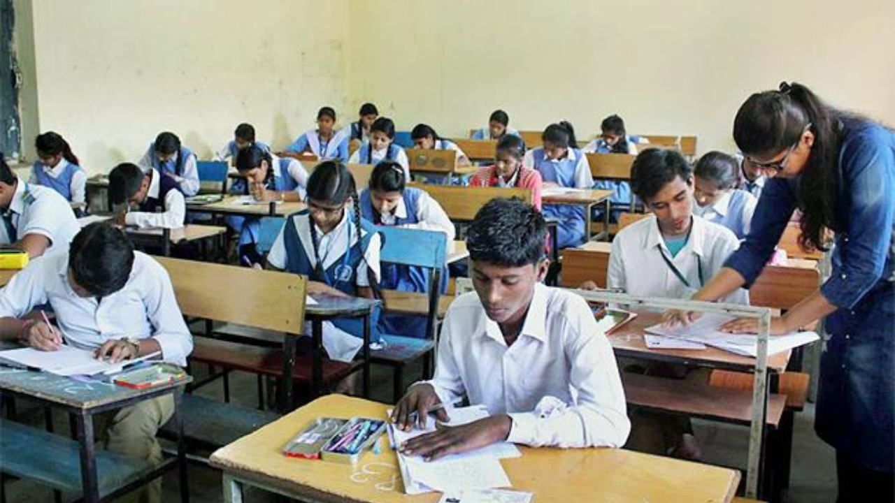 दहावी-बारावीच्या विद्यार्थ्यांनी लक्ष द्या; प्रवेशपत्र डाउनलोडसाठी मंडळाकडून सूचना जारी