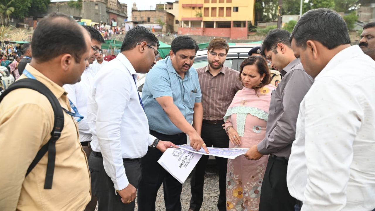 वारीच्या तयारीला वेग द्या, स्वच्छतेत तडजोड नको! विभागीय आयुक्त शितल तेली-उगले यांचे प्रशासनाला आदेश