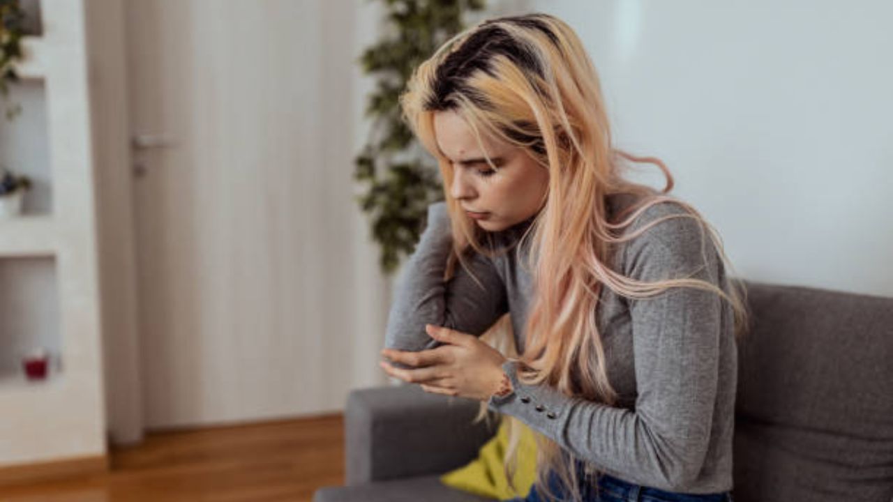 Calcium Deficiency: कॅल्शियमच्या कमतरतेमुळे हाडांमधून सतत कटकट आवाज येतो?  मग आहारात न चुकता करा ‘या’ पदार्थांचा समावेश