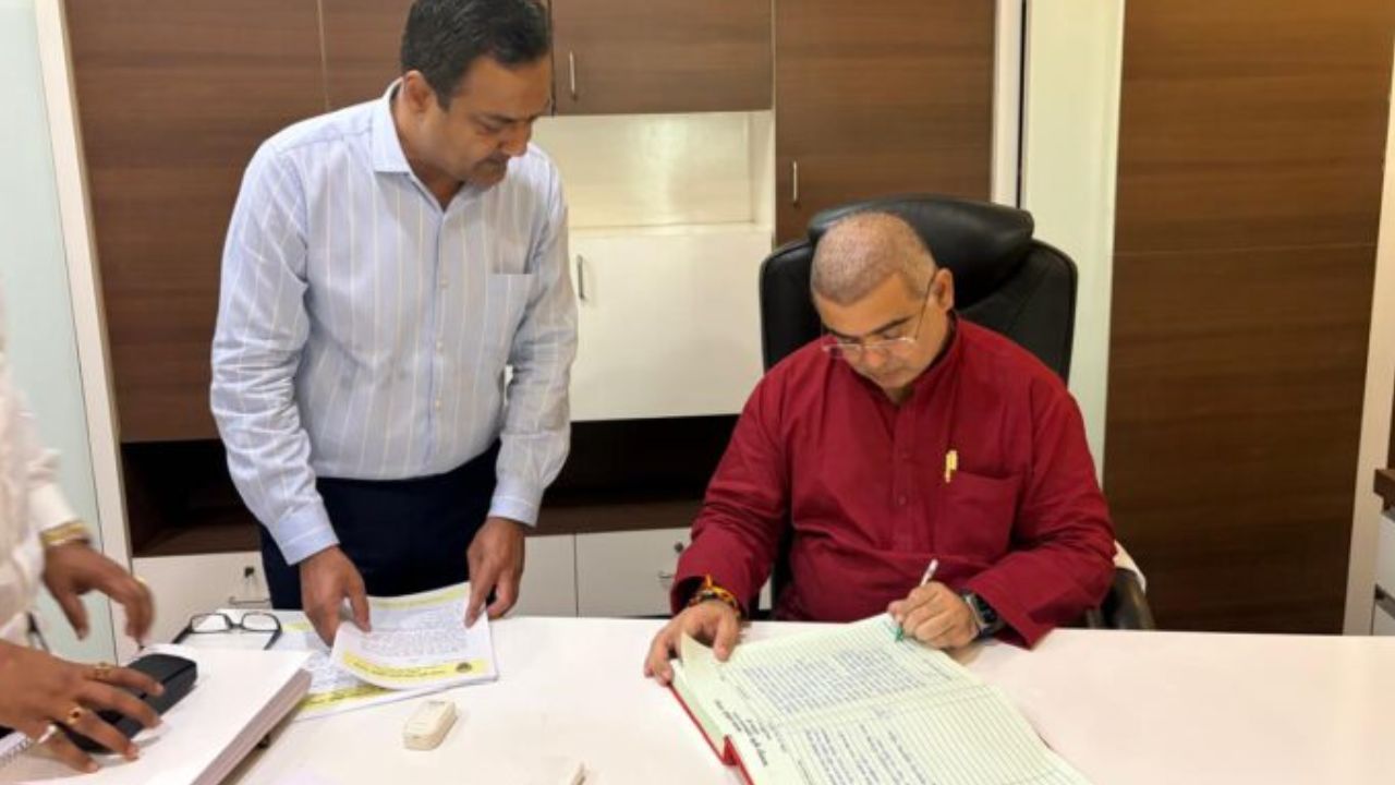 नागपूर कृषी उत्पन्न बाजाराला राष्ट्रीय महत्त्वाच्या बाजाराचा दर्जा, पणन मंत्री जयकुमार रावल यांनी स्वीकारला पदभार